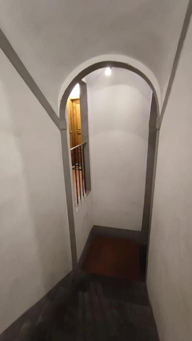 Appartamento Torre Della Buca 普拉托 外观 照片